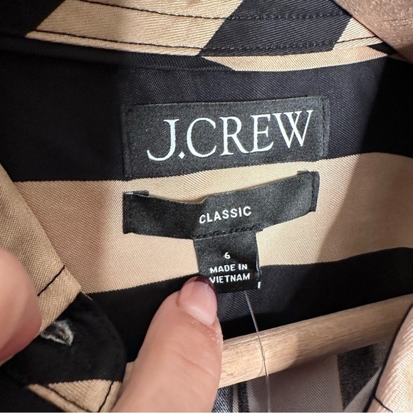 J. Crew | Classic Fit Cupro Blend Shirt In Stripe Black and Tan Size 6 NWT - Picture 6 of 8